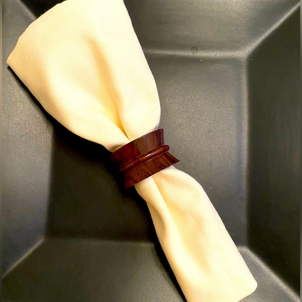 Four napkin rings